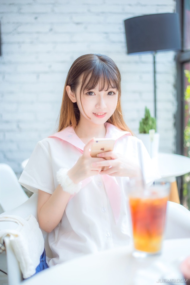 “何意？”刘璝冷声道：“我乃蜀中大将，尔乃关中逆贼，今日你自投罗网，还问我是何意？”